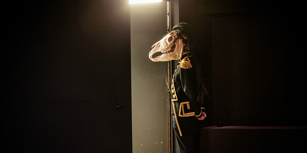 2016 - WAAROM HET KIND IN DE POLENTA KOOKT - DE MAAN